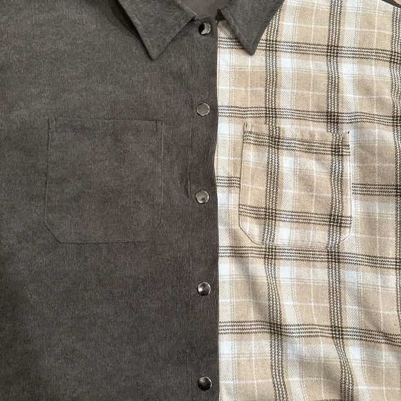 Kori Button-up top size M - Picture 3 of 6